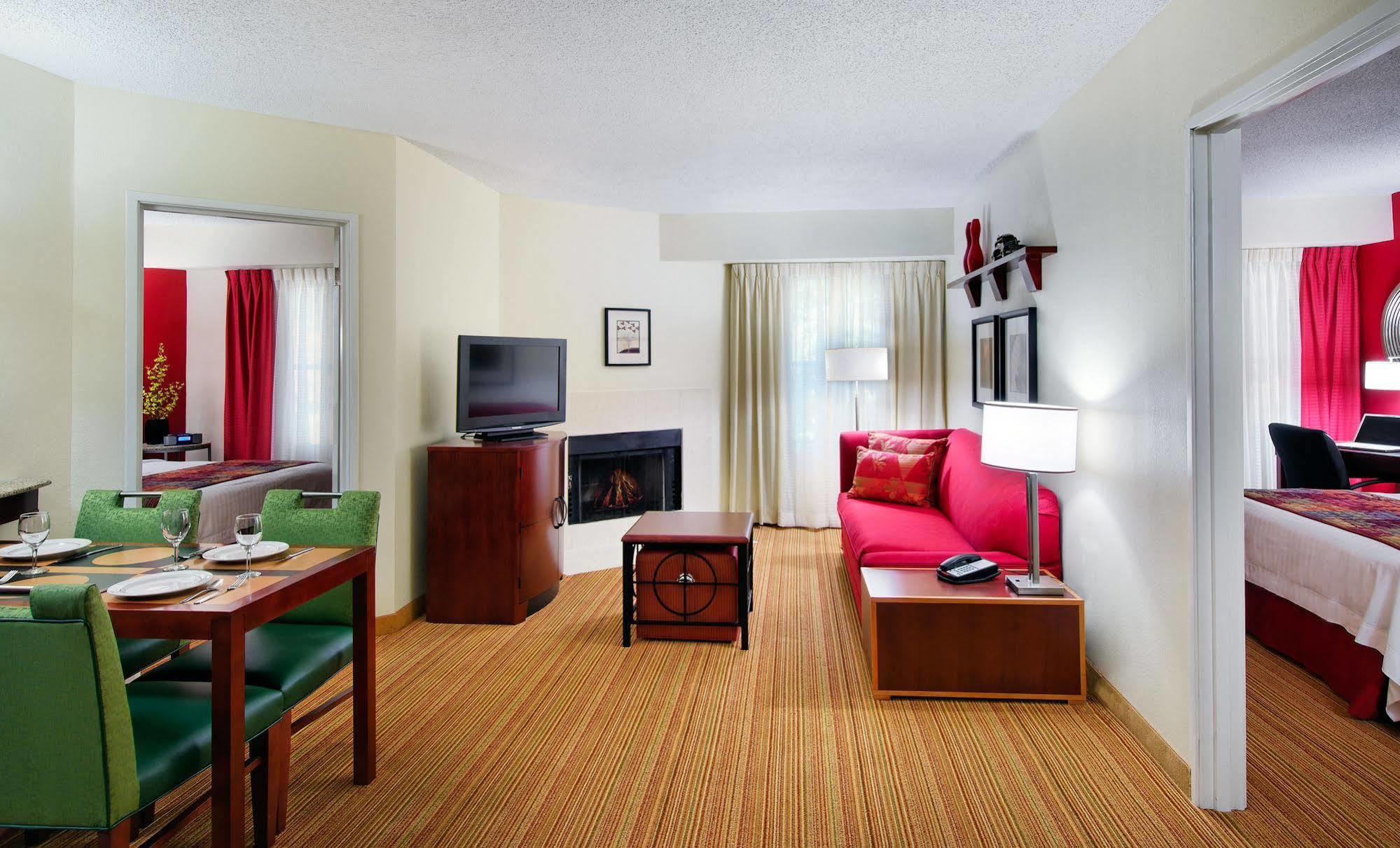 Residence Inn Savannah Midtown Экстерьер фото